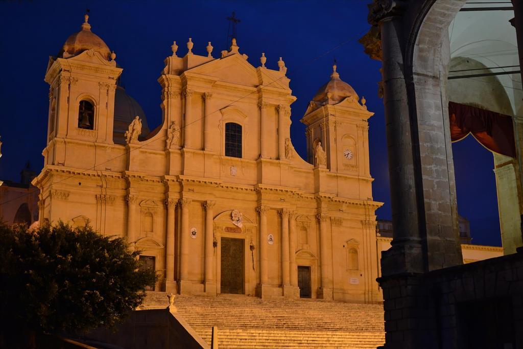 Casa Elia: Locazione Breve Noto Exterior foto